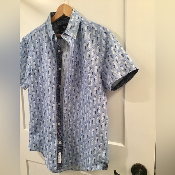 International Report Tropical Collection Mens small button down top - Picture 2 of 7